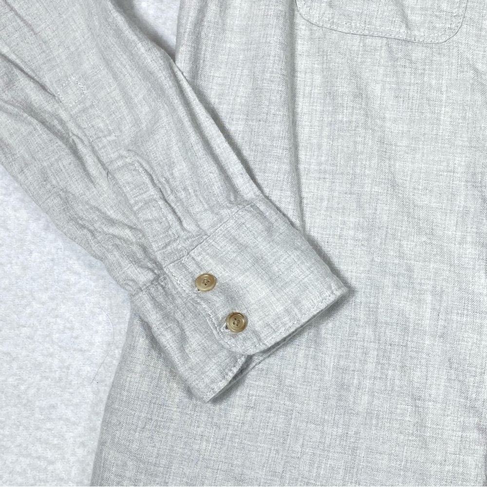 Eddie Bauer Button Down Shirt Womens PM Gray Collared Long Sleeve Pockets Casual - Picture 6 of 16